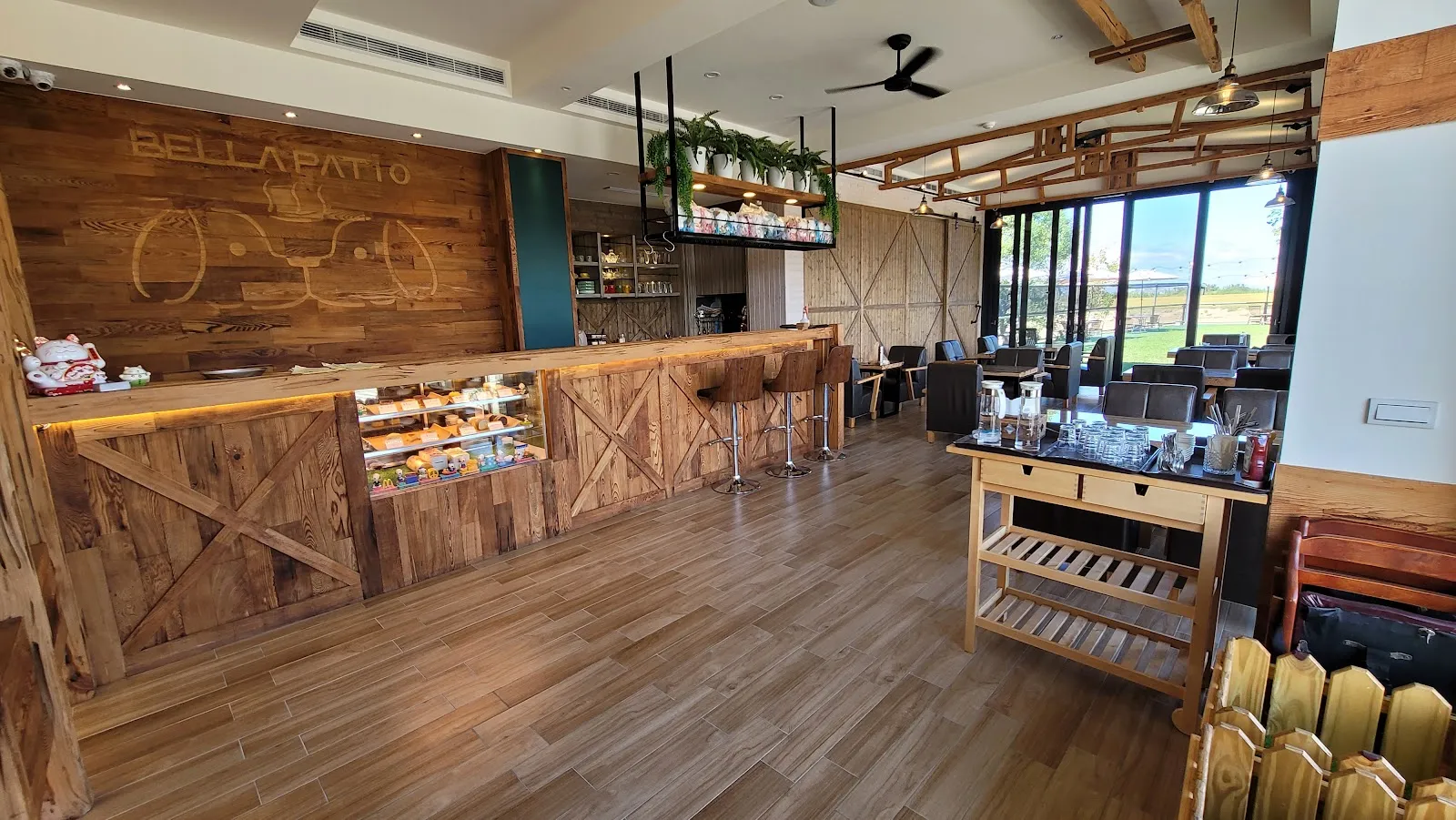 Bella patio