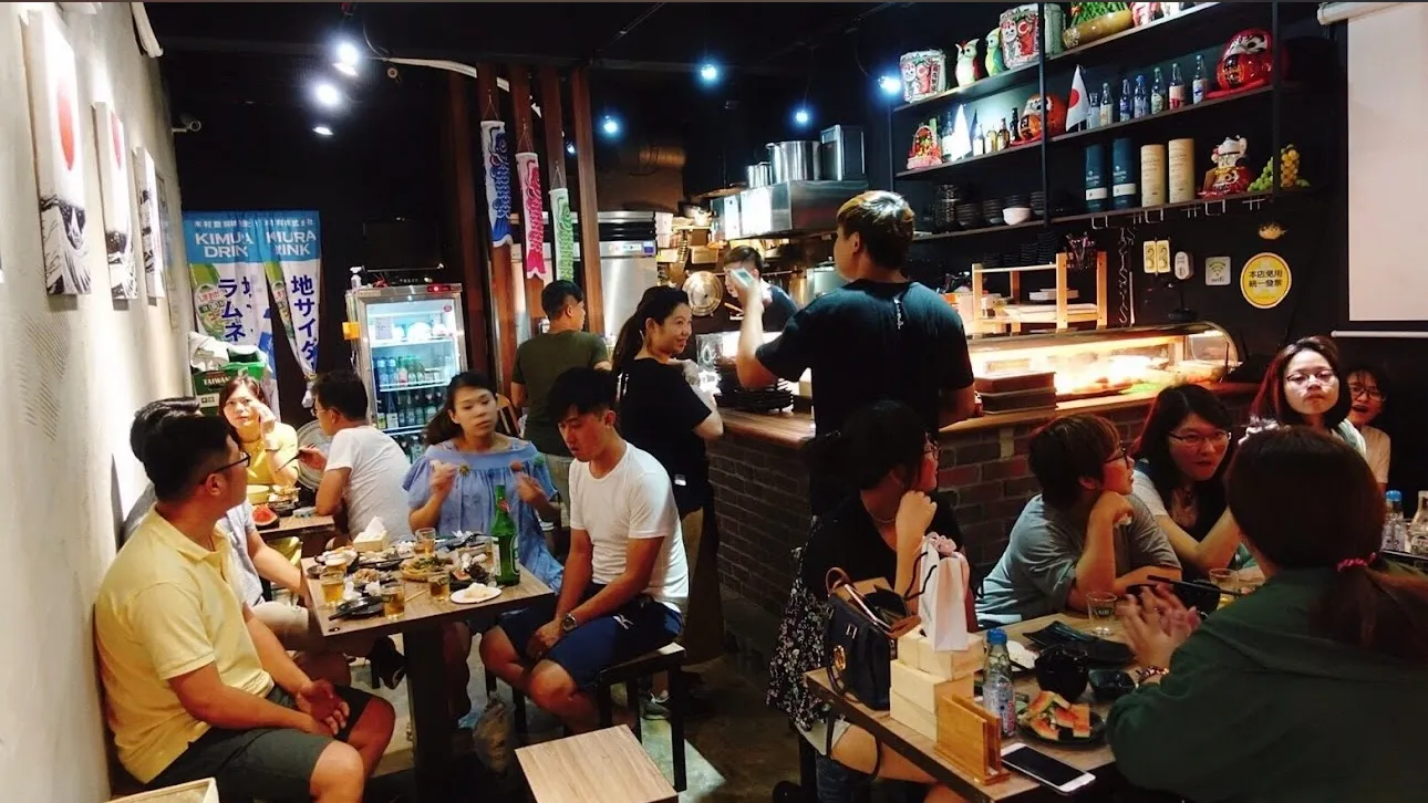 食客稻日式料理｜生啤買三送一｜居酒屋｜板橋美食｜生魚片｜寵物友善餐廳