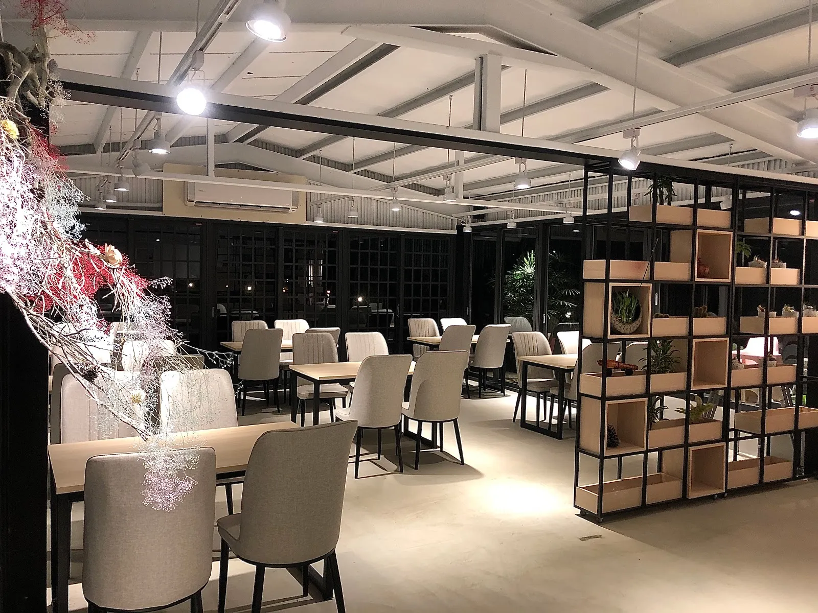 貓禾景觀咖啡-桃園景觀餐廳 龍潭美食 龍潭夜景咖啡 龍潭咖啡廳 龍潭景觀餐廳 龍潭景點