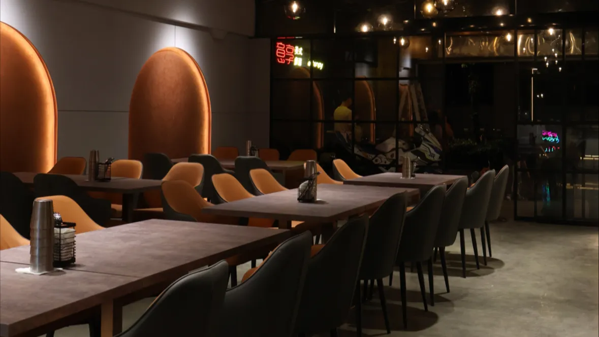Eat enjoy 意享美式廚房新店店 ｜外帶美食｜外送美食｜新店美食｜千層蛋糕｜美式餐廳｜寵物友善｜畢業聚餐