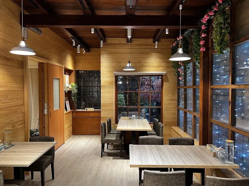 曙光沐屋HIKARU|寵物餐廳|貓咪中途|包尿布可落地